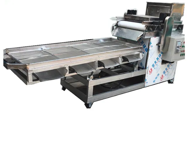 Nuts Chopping Cutting Crushing Machine